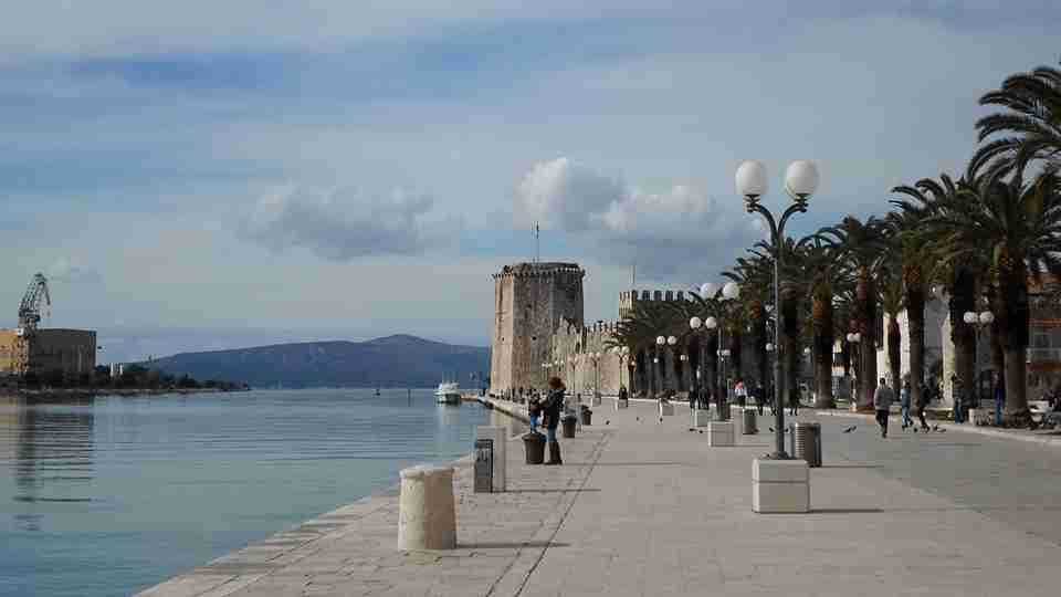 Visit Klis Fortress and Trogir 7